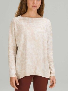 NWT LULULEMON BACK IN ACTION LONG SLEEVE SHIRT